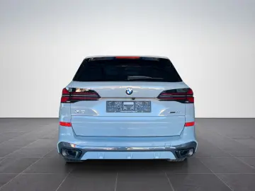 BMW X5 xDrive 30d M-SPORT PRO AHK PANO 7-S STAND-HZ