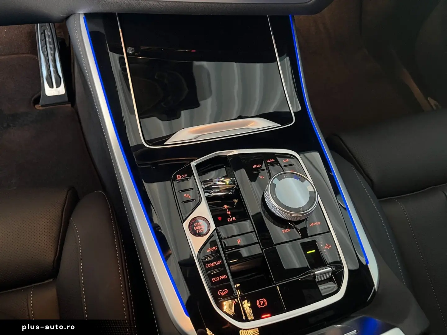 BMW X5 xDrive 30d M-SPORT PRO AHK PANO 7-S STAND-HZ