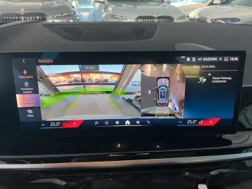 BMW X5 xDrive 30d M-SPORT PRO AHK PANO 7-S STAND-HZ