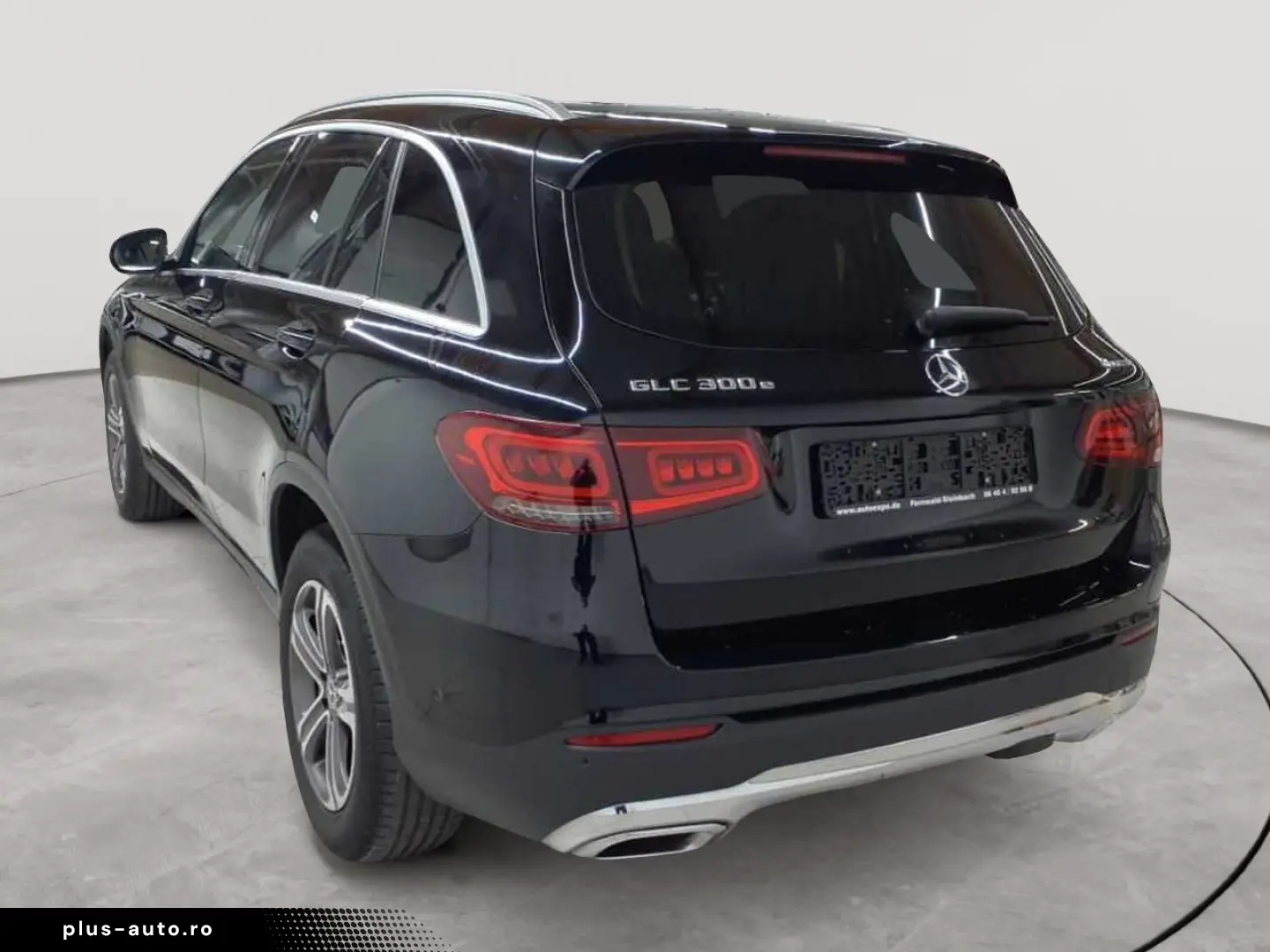 MERCEDES-BENZ GLC 300 e 4M- AHK BusiP AssiP KomfP KAM