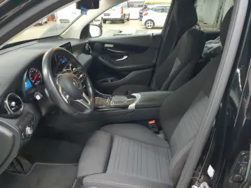 MERCEDES-BENZ GLC 300 e 4M- AHK BusiP AssiP KomfP KAM