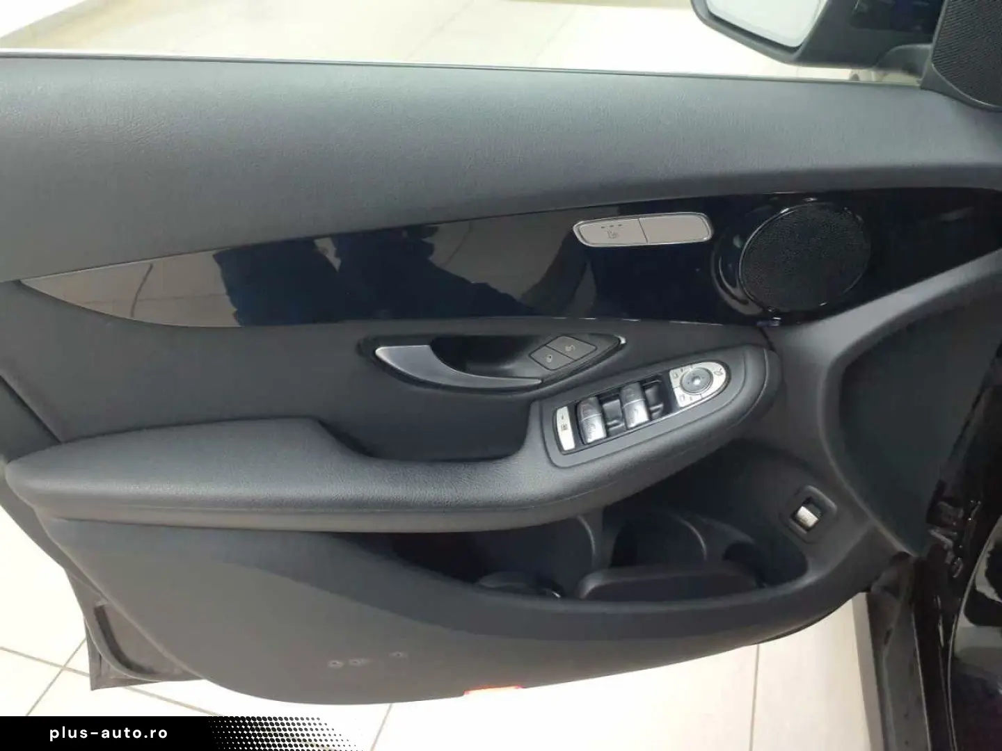 MERCEDES-BENZ GLC 300 e 4M- AHK BusiP AssiP KomfP KAM