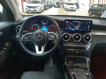 MERCEDES-BENZ GLC 300 e 4M- AHK BusiP AssiP KomfP KAM