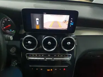 MERCEDES-BENZ GLC 300 e 4M- AHK BusiP AssiP KomfP KAM