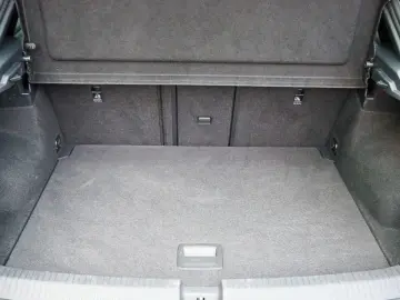 VW T-Roc 1.5 TSI DSG R-Line IQ.LIGHT  AHK  NAVI