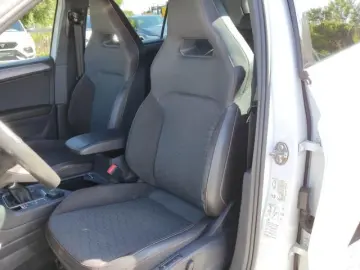 SEAT TARRACO FR 2.0 TDI DSG 4DRIVE NAVI SITZHEI. DAB