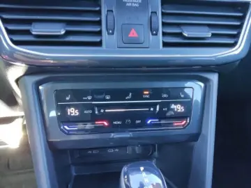 SEAT TARRACO FR 2.0 TDI DSG 4DRIVE NAVI SITZHEI. DAB