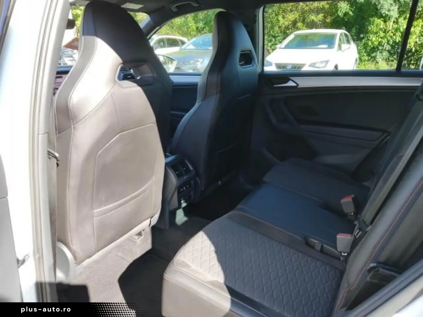 SEAT TARRACO FR 2.0 TDI DSG 4DRIVE NAVI SITZHEI. DAB