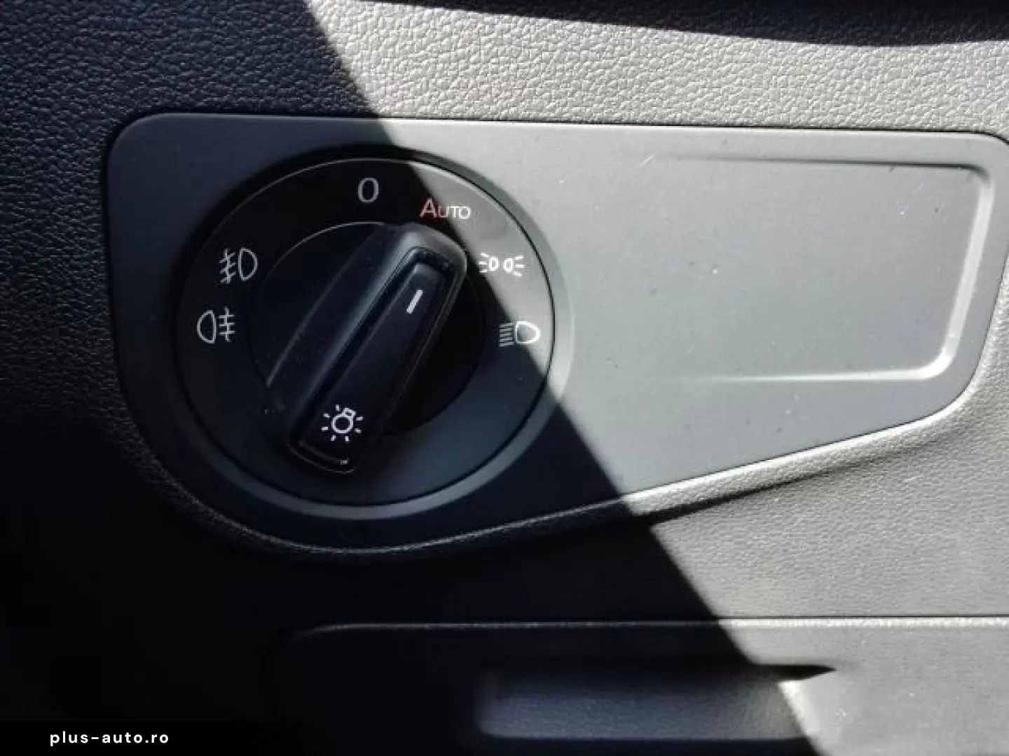 SEAT TARRACO FR 2.0 TDI DSG 4DRIVE NAVI SITZHEI. DAB