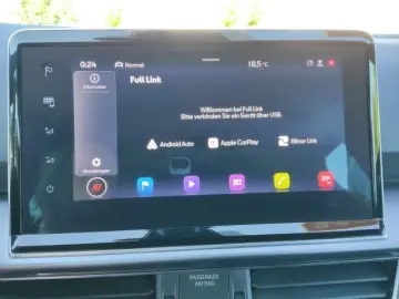 SEAT TARRACO FR 2.0 TDI DSG 4DRIVE NAVI SITZHEI. DAB