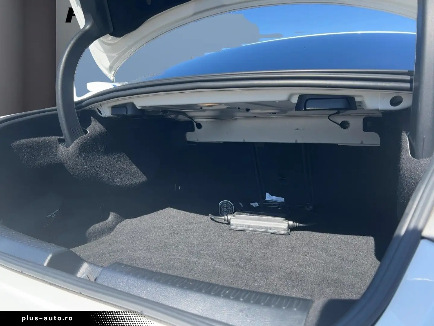 MERCEDES-BENZ CLA 250 e AMG Line MBeam TWA Night Sitzhz Kam