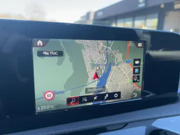 MERCEDES-BENZ CLA 250 e AMG Line MBeam TWA Night Sitzhz Kam