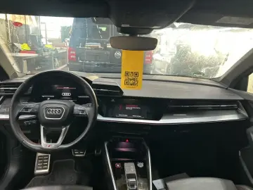 AUDI S3 Limousine 2.0 TFSI MATRIX B&O CARBON KAMERA