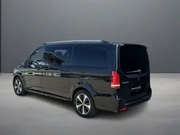 MERCEDES-BENZ EQV 300 AVANTGARDE Burm S-Dach TWA 360 CarPlay