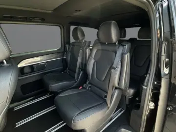 MERCEDES-BENZ EQV 300 AVANTGARDE Burm S-Dach TWA 360 CarPlay