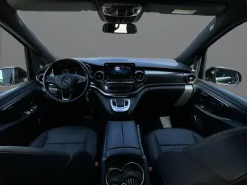 MERCEDES-BENZ EQV 300 AVANTGARDE Burm S-Dach TWA 360 CarPlay