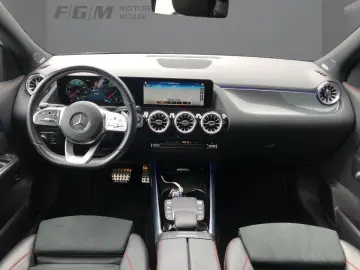 MERCEDES-BENZ GLA 220 d AMG-Line Burm MBeam TWA Night Sitzhz