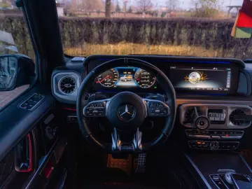 MERCEDES-BENZ G 500_63AMG TrimLine_MassageSeats_360