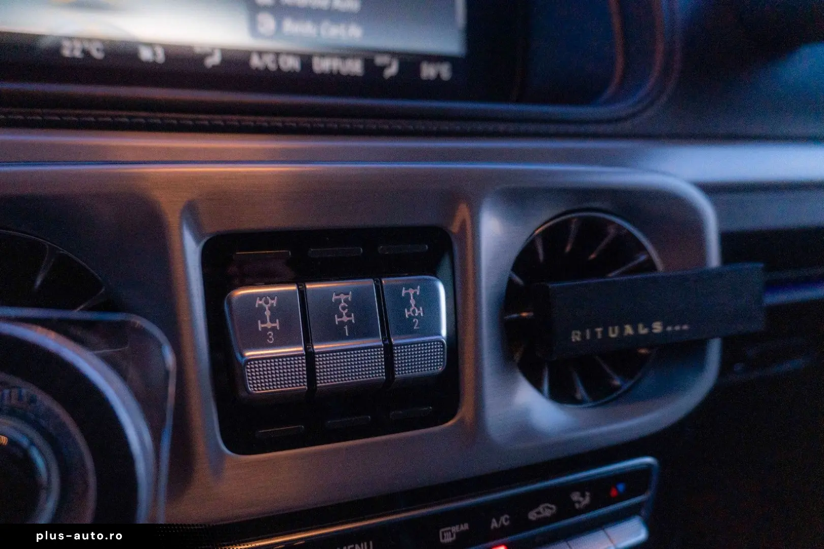 MERCEDES-BENZ G 500_63AMG TrimLine_MassageSeats_360