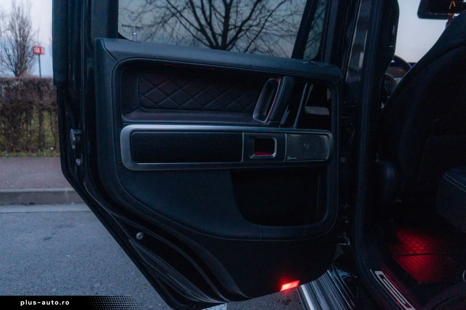 MERCEDES-BENZ G 500_63AMG TrimLine_MassageSeats_360