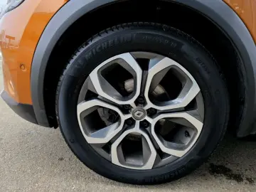 RENAULT CAPTUR 1.0 TCe 100CP Intens