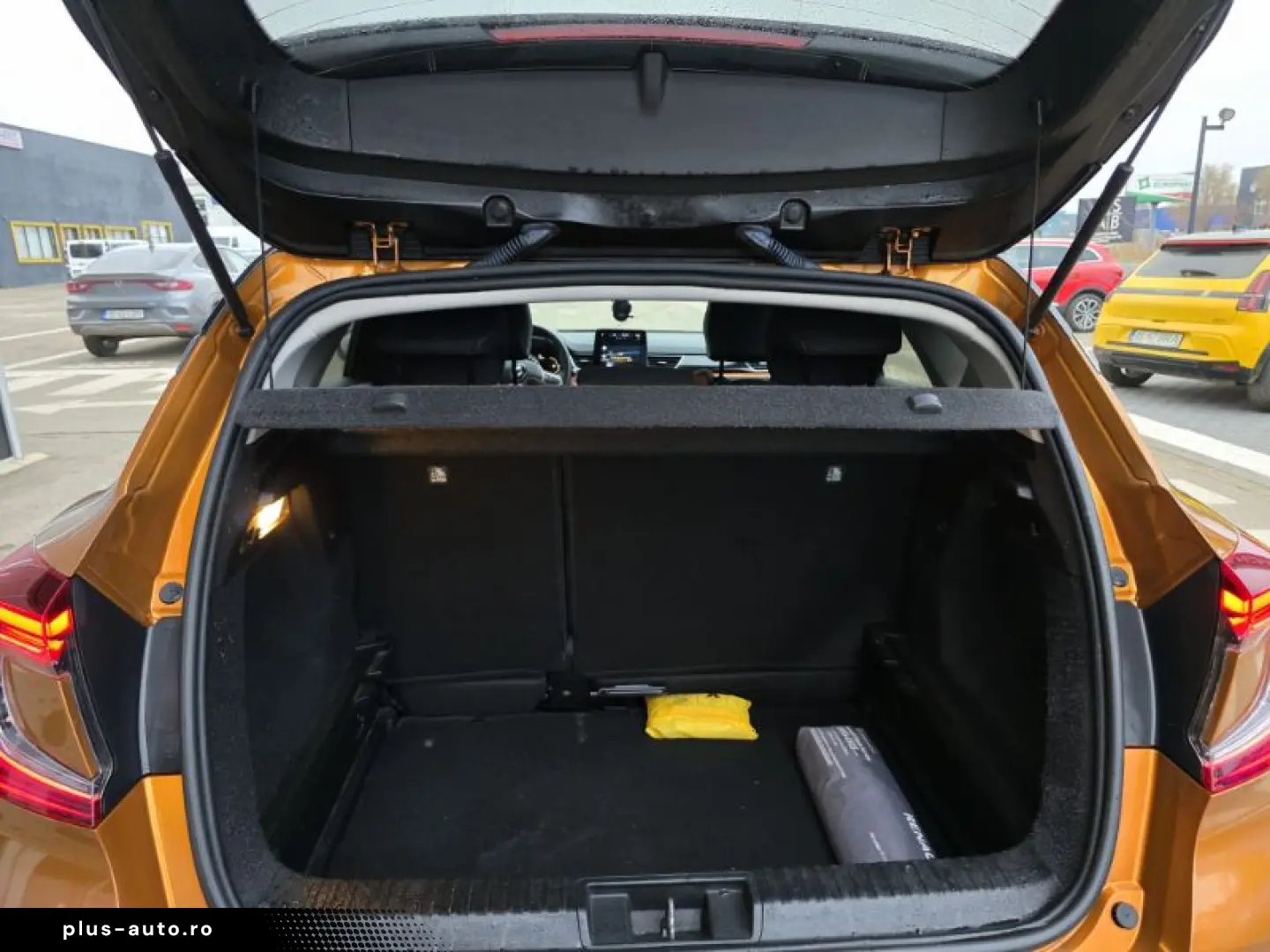 RENAULT CAPTUR 1.0 TCe 100CP Intens