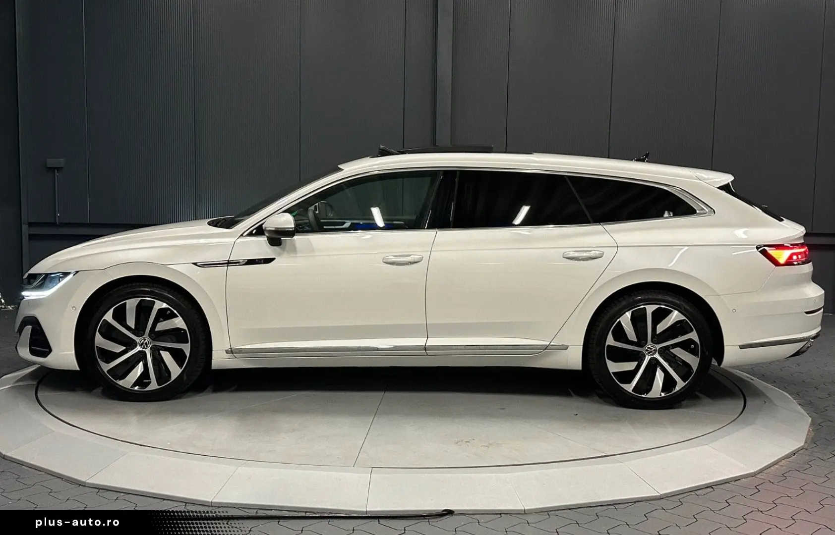 VW Arteon Shooting Brake R-Line 4Mot. 19Zoll PANORA