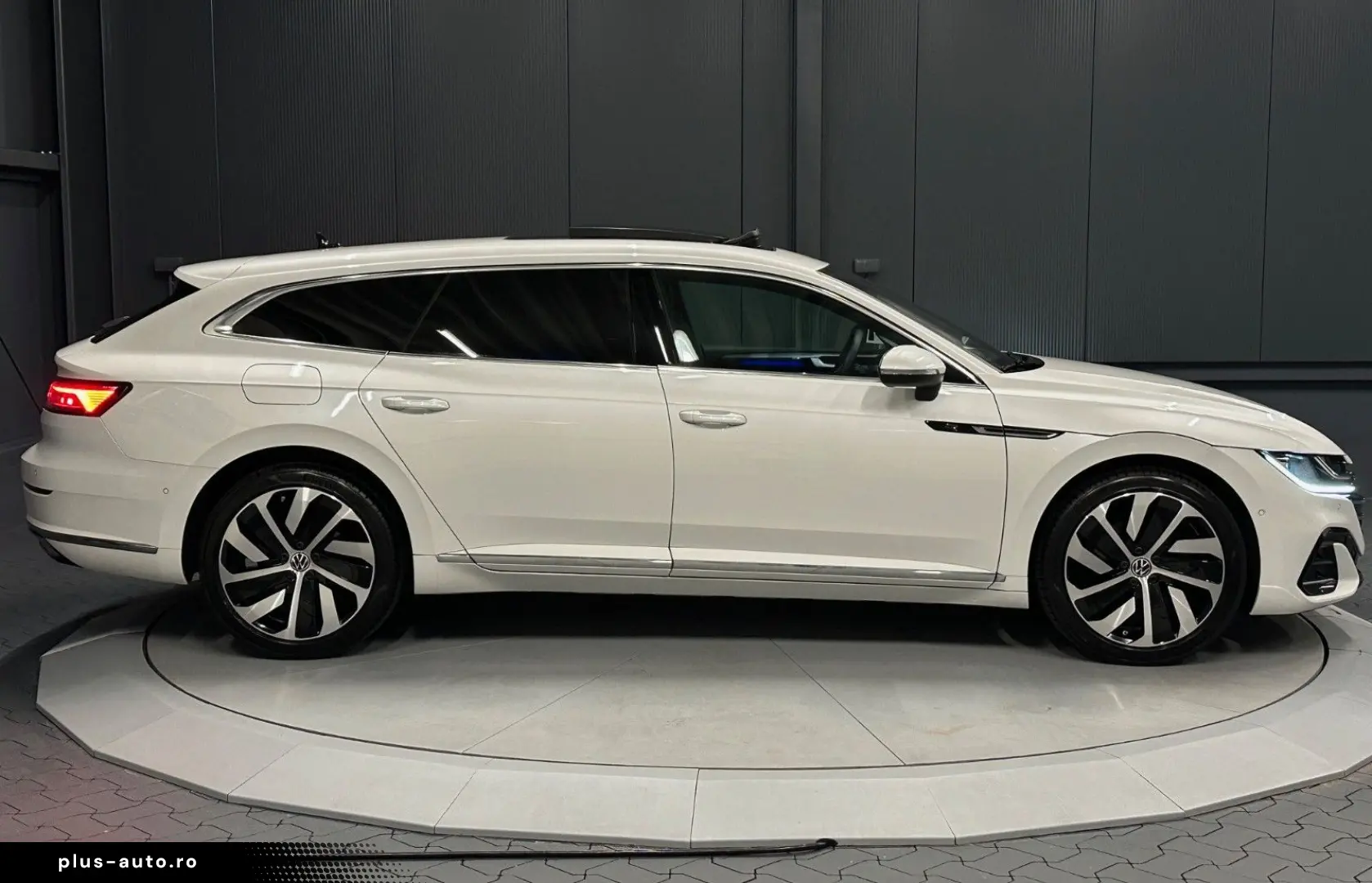VW Arteon Shooting Brake R-Line 4Mot. 19Zoll PANORA
