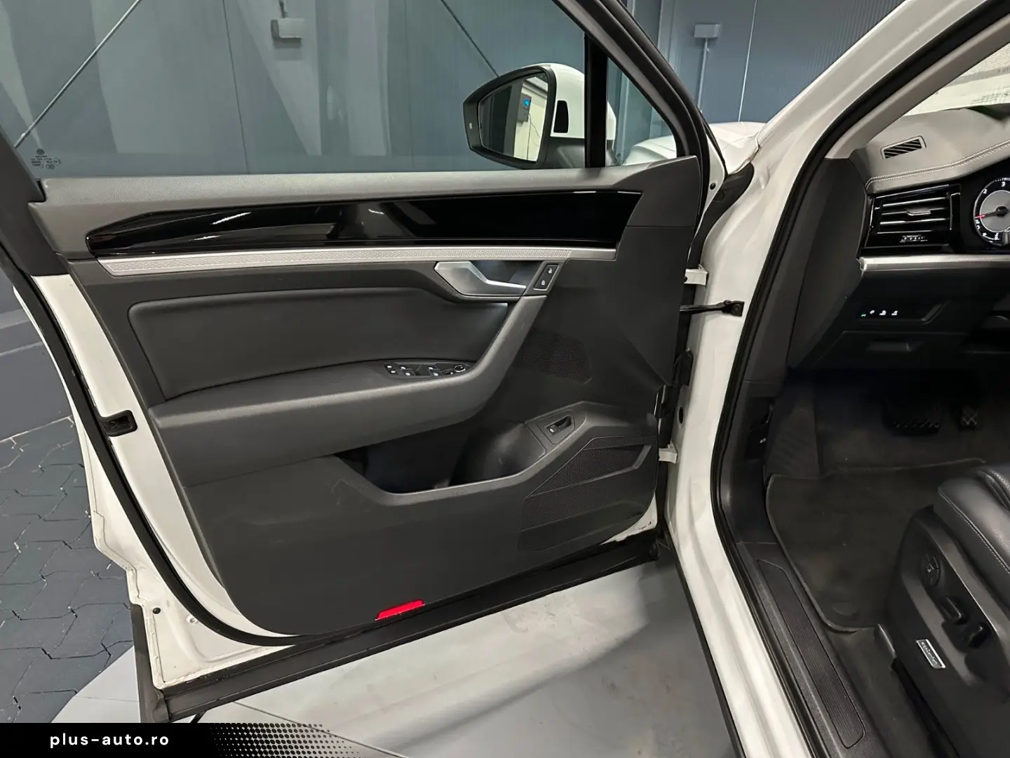 VW Touareg V6 TDI 4Motion PANORAMA LEDER LUFT KAMER