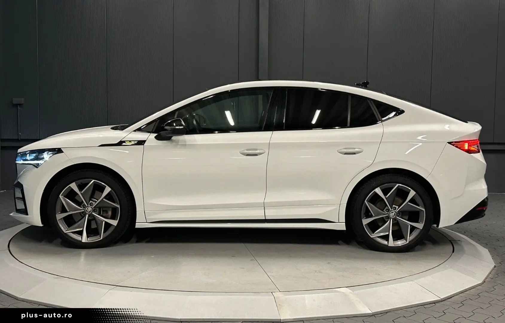 SKODA Enyaq Coupé RS Suite  21Zoll Wärmepumpe PANORAMA