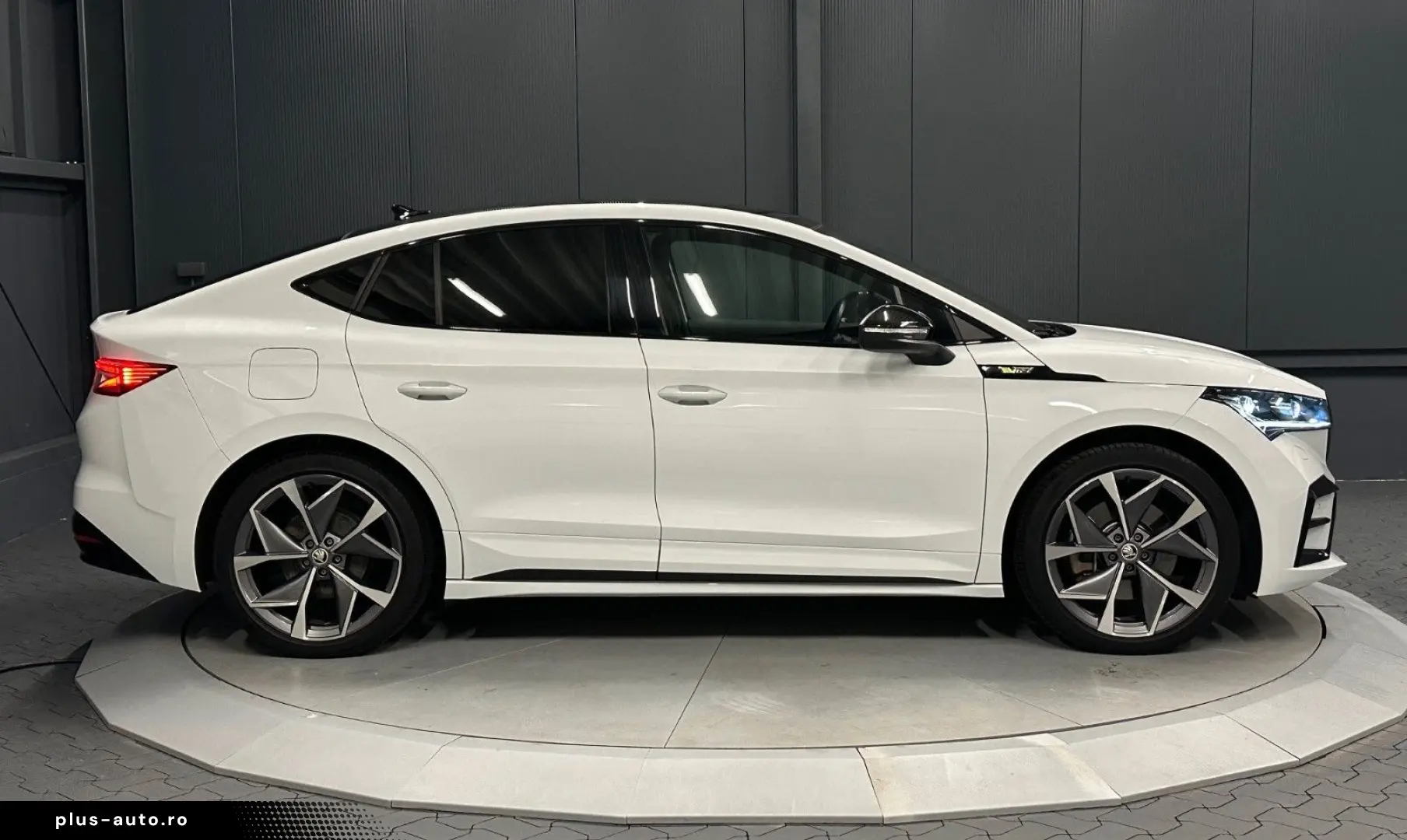 SKODA Enyaq Coupé RS Suite  21Zoll Wärmepumpe PANORAMA