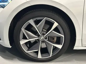 SKODA Enyaq Coupé RS Suite  21Zoll Wärmepumpe PANORAMA