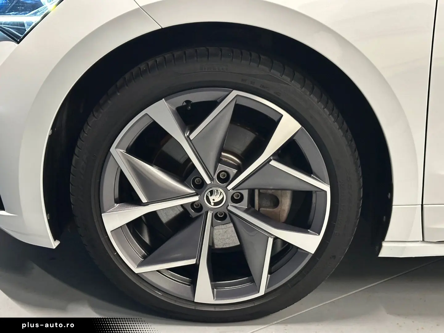 SKODA Enyaq Coupé RS Suite  21Zoll Wärmepumpe PANORAMA