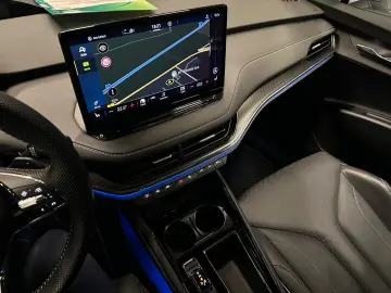 SKODA Enyaq Coupé RS Suite  21Zoll Wärmepumpe PANORAMA