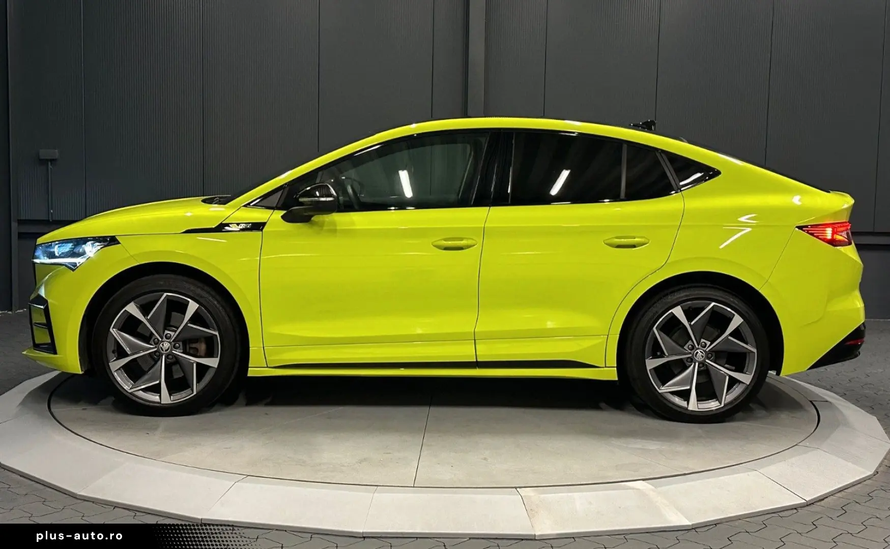 SKODA Enyaq Coupé RS Lounge  21Zoll Wärmepumpe AHK