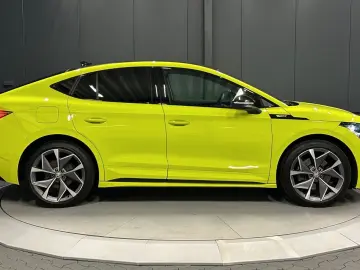 SKODA Enyaq Coupé RS Lounge  21Zoll Wärmepumpe AHK