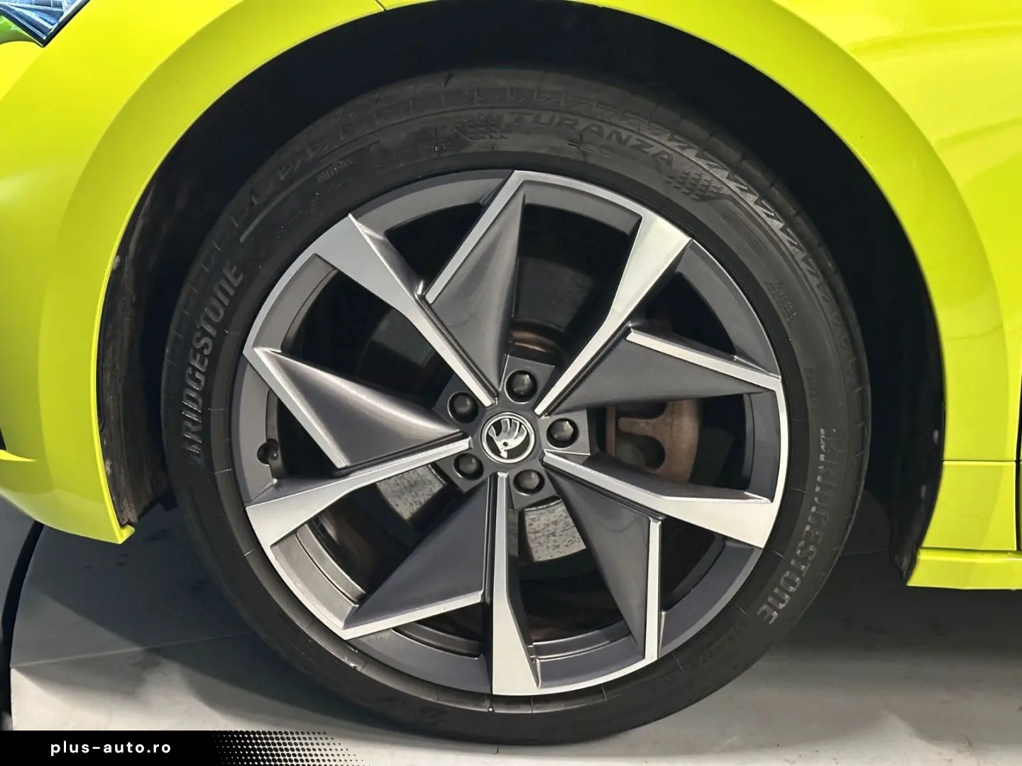 SKODA Enyaq Coupé RS Lounge  21Zoll Wärmepumpe AHK