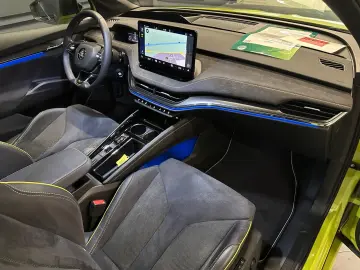 SKODA Enyaq Coupé RS Lounge  21Zoll Wärmepumpe AHK