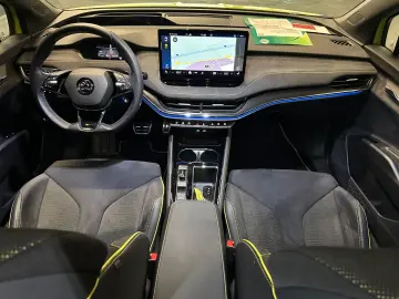 SKODA Enyaq Coupé RS Lounge  21Zoll Wärmepumpe AHK