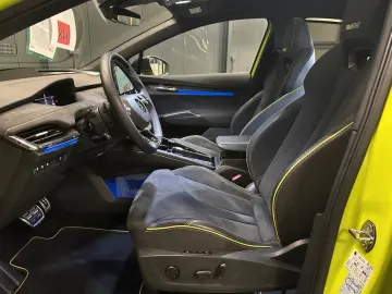 SKODA Enyaq Coupé RS Lounge  21Zoll Wärmepumpe AHK