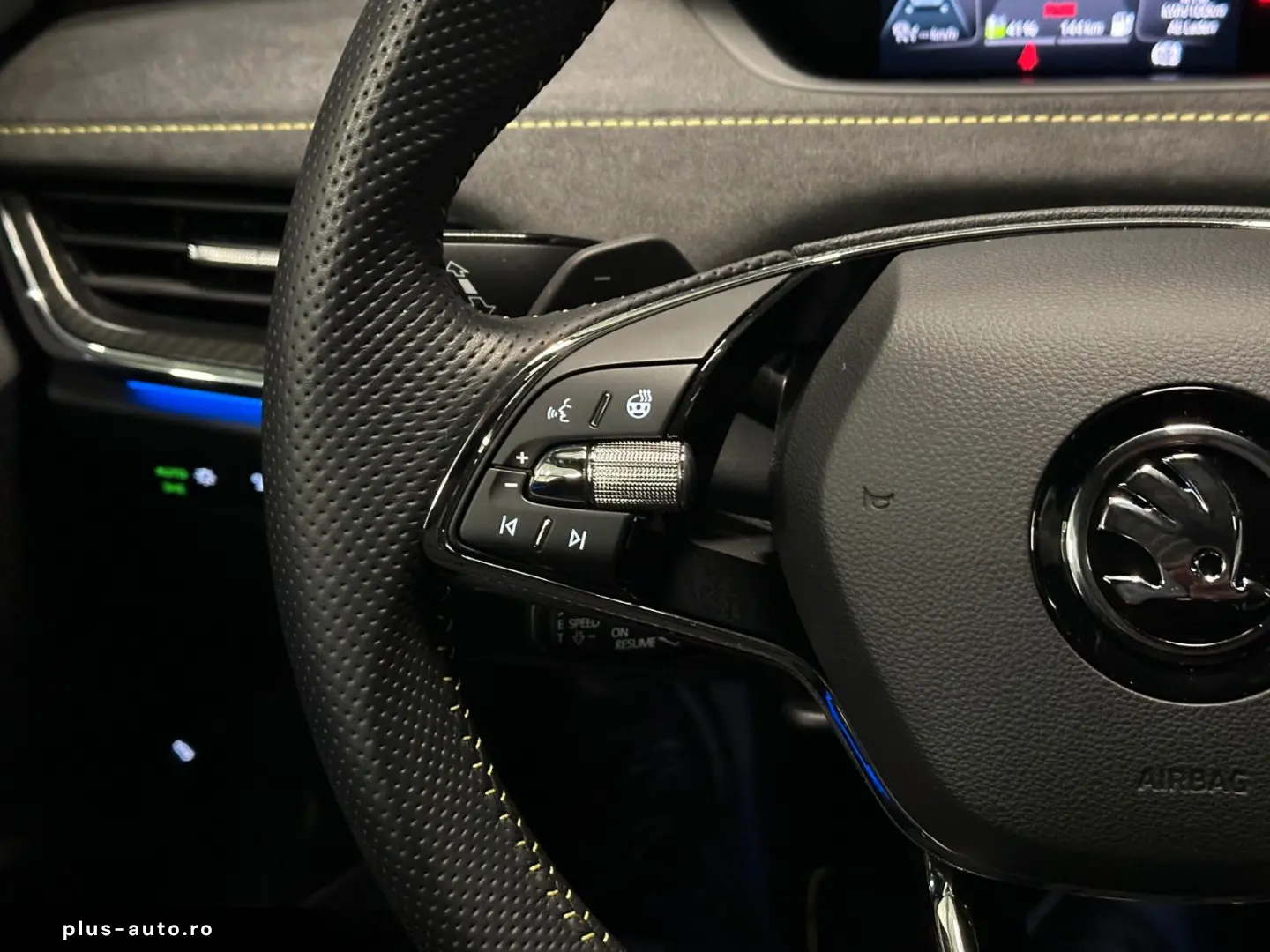 SKODA Enyaq Coupé RS Lounge  21Zoll Wärmepumpe AHK