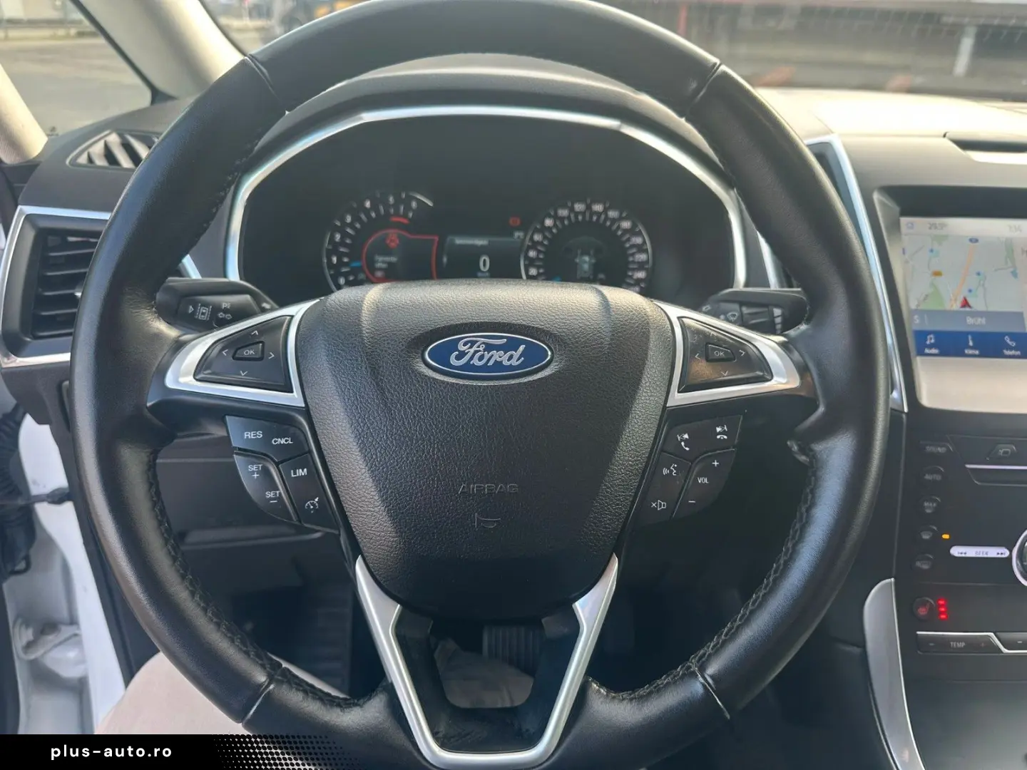 FORD S-Max S-MAX Titanium 7-SITZ ACC CAM SPUR