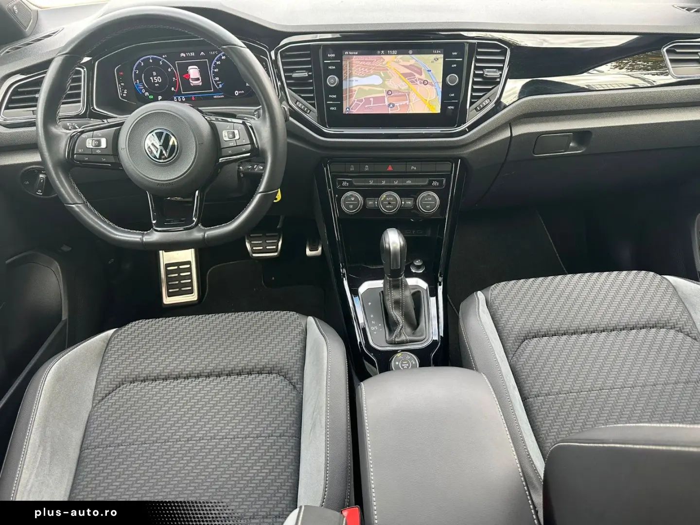 VW T-Roc 2.0 TSI OPF DSG 4MOTION R PANO ACC AHK