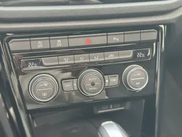 VW T-Roc 2.0 TSI OPF DSG 4MOTION R PANO ACC AHK