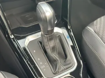 VW T-Roc 2.0 TSI OPF DSG 4MOTION R PANO ACC AHK