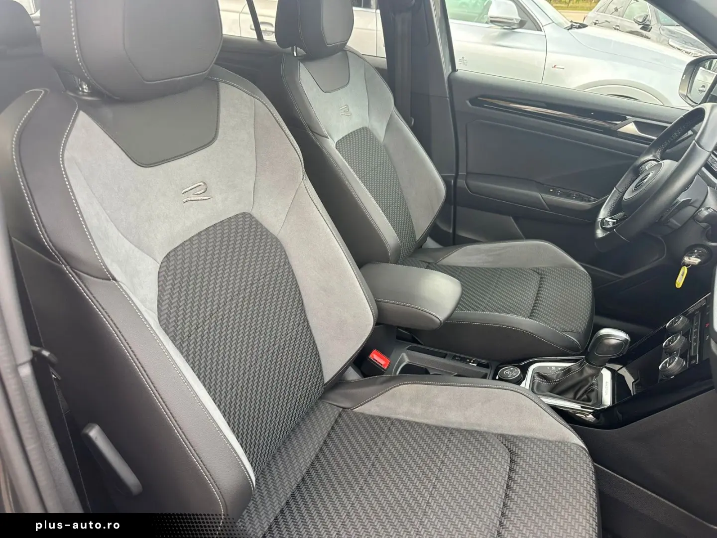 VW T-Roc 2.0 TSI OPF DSG 4MOTION R PANO ACC AHK