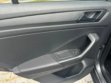 VW T-Roc 2.0 TSI OPF DSG 4MOTION R PANO ACC AHK