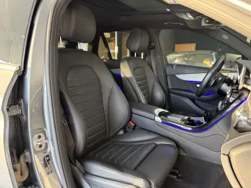 MERCEDES-BENZ GLC 300 de 4M AMG-LINE DISTR PANO MEMORY AHK