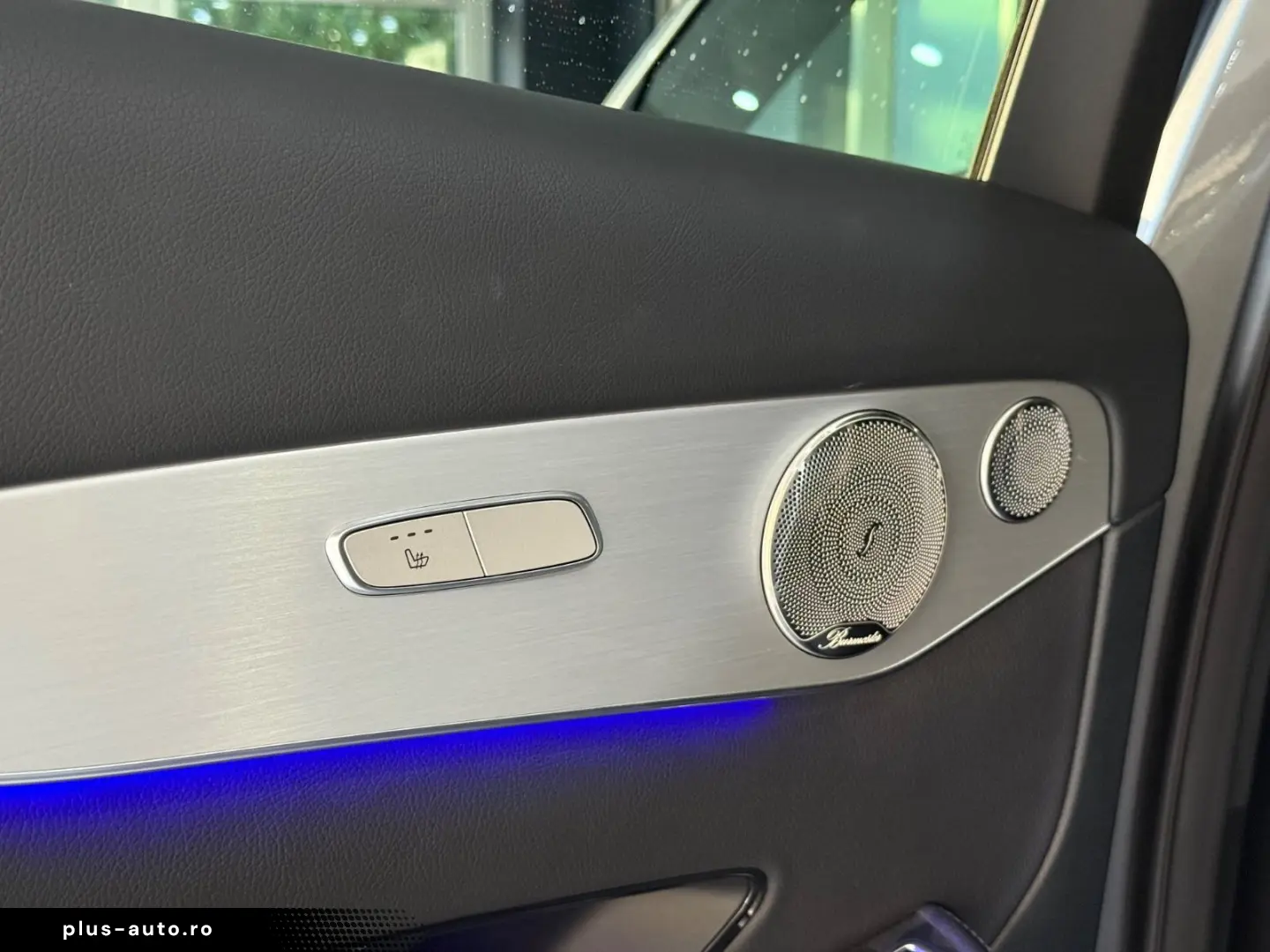 MERCEDES-BENZ GLC 300 de 4M AMG-LINE DISTR PANO MEMORY AHK