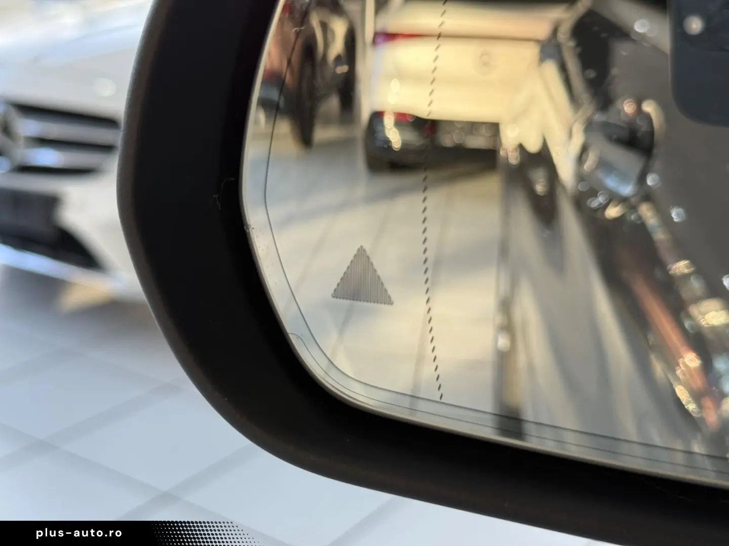 MERCEDES-BENZ GLC 300 de 4M AMG-LINE DISTR PANO MEMORY AHK